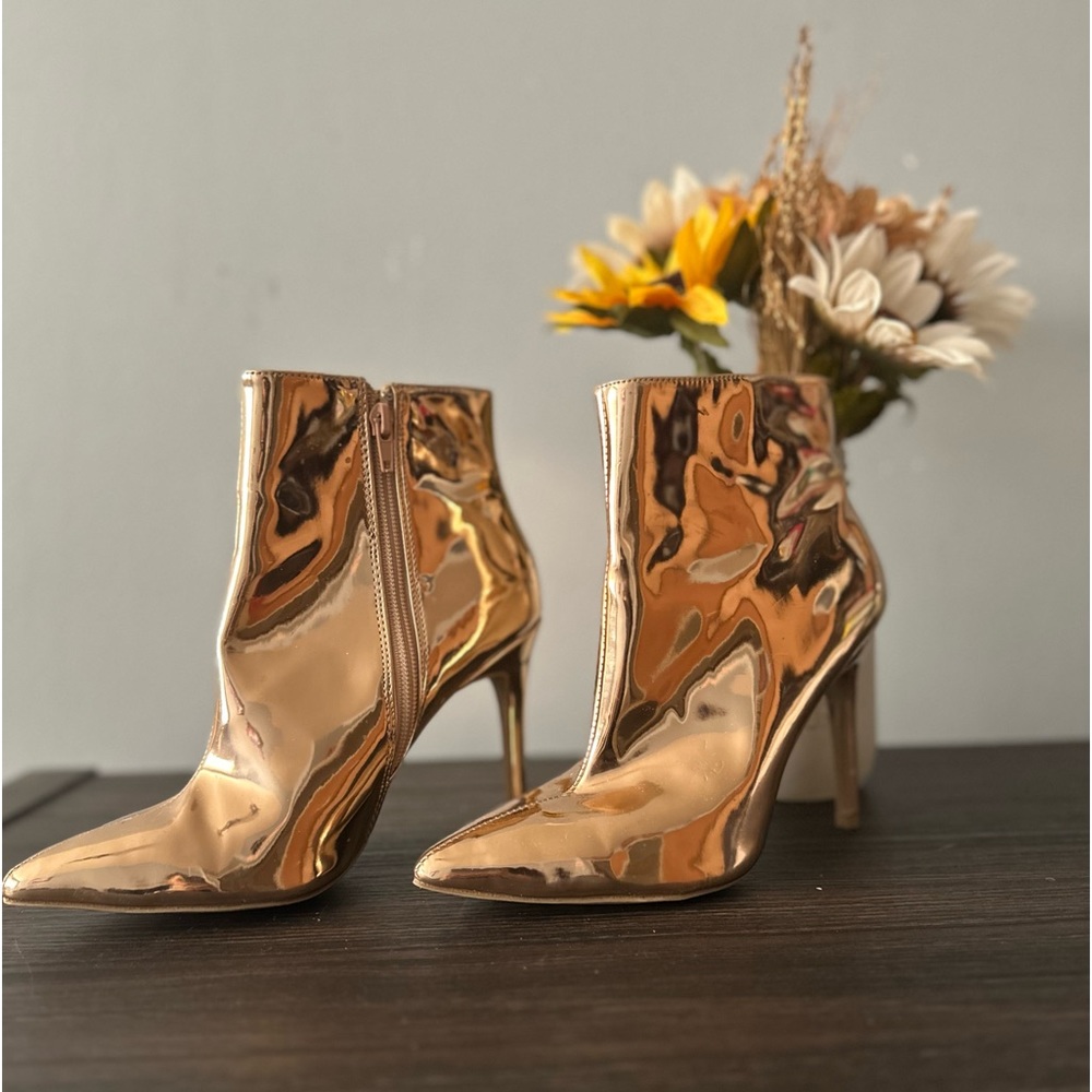 Keep Your Promise Booties - Picture 2 of 3
